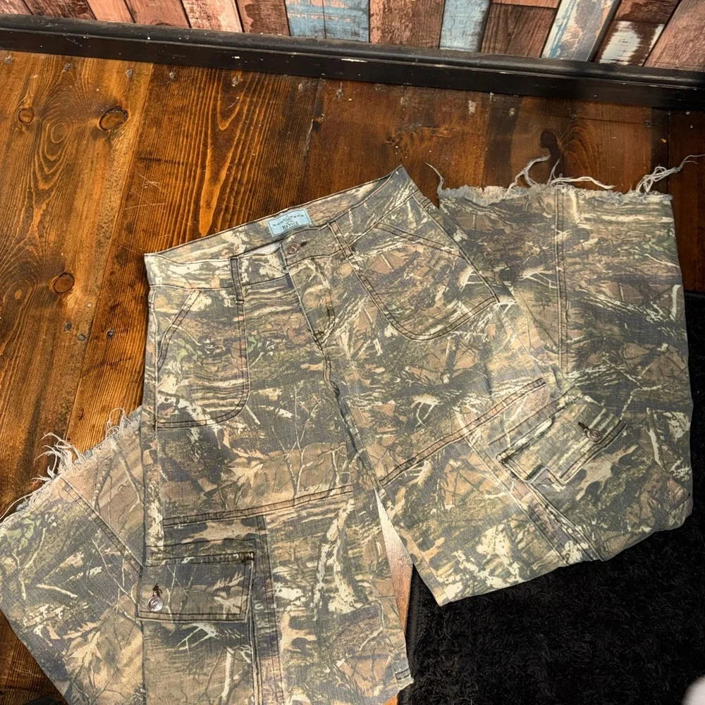 REVICE Camouflage Women Flare Jeans - Picture 2 of 7